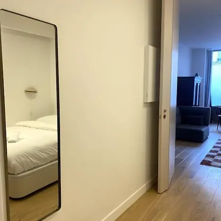 Modern Parisian Flat In Montparnasse Area Apartment *